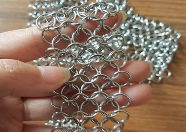 تقسیم اتاق تزئینی سقف رنگ نقره ای پارچه مش حلقه ای فلزی ضد زنگ